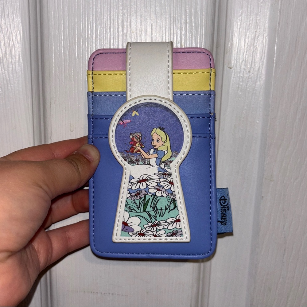 💛 Loungefly Alice in Wonderland Card Holder 💛